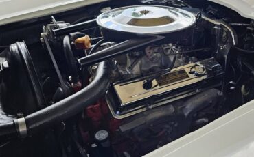 Chevrolet-corvette-stingray-coupe-1964-white-3