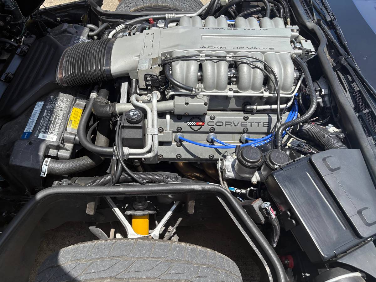 Chevrolet-corvette-zr1-1990-7