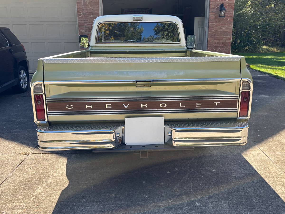 Chevrolet-cst-20-1970-green-1