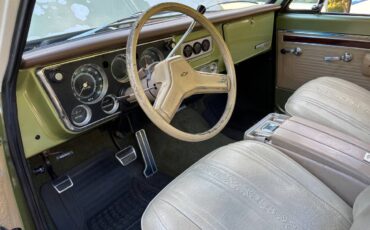 Chevrolet-cst-20-1970-green-2