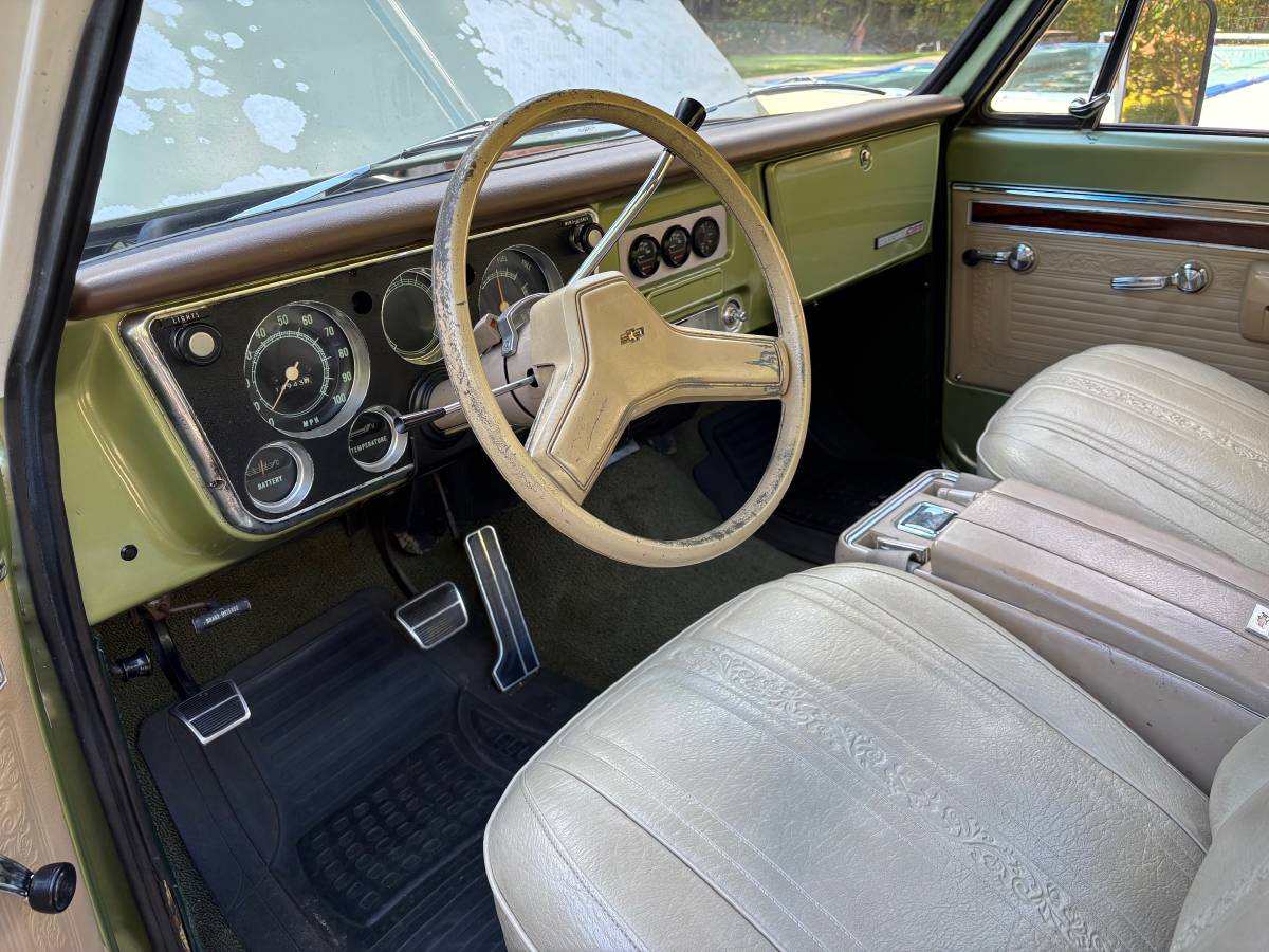 Chevrolet-cst-20-1970-green-2