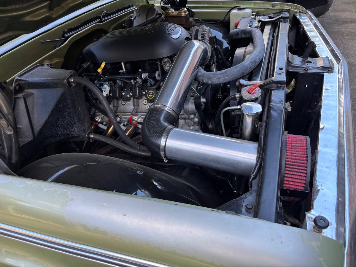 Chevrolet-cst-20-1970-green-6