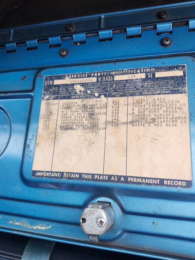 Chevrolet-custom-camper20-1970-blue-10