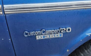 Chevrolet-custom-camper20-1970-blue-18