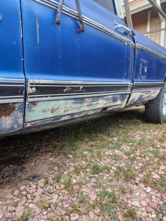 Chevrolet-custom-camper20-1970-blue-4