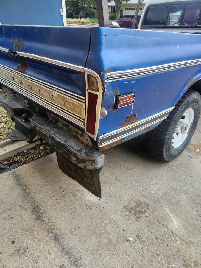 Chevrolet-custom-camper20-1970-blue-6