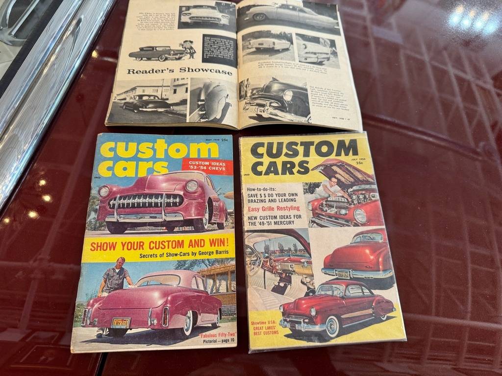Chevrolet-custom-coupe-1950-red-41