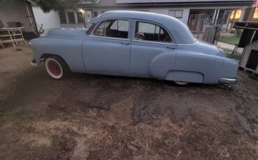 Chevrolet-delux-1951-2