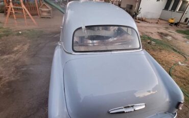 Chevrolet-delux-1951-3