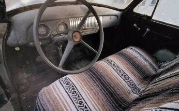 Chevrolet-delux-1951-4