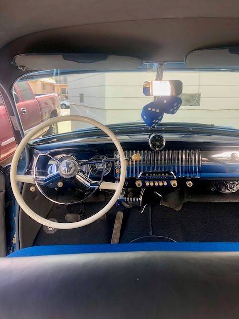 Chevrolet-deluxe-1952-4