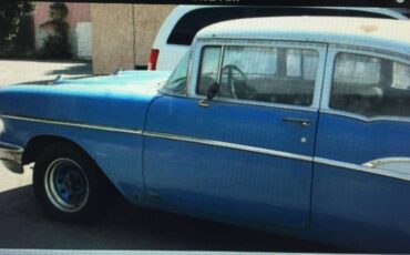 Chevrolet-deluxe-series-1957-blue-1
