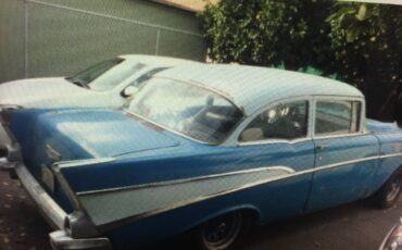 Chevrolet-deluxe-series-1957-blue-2