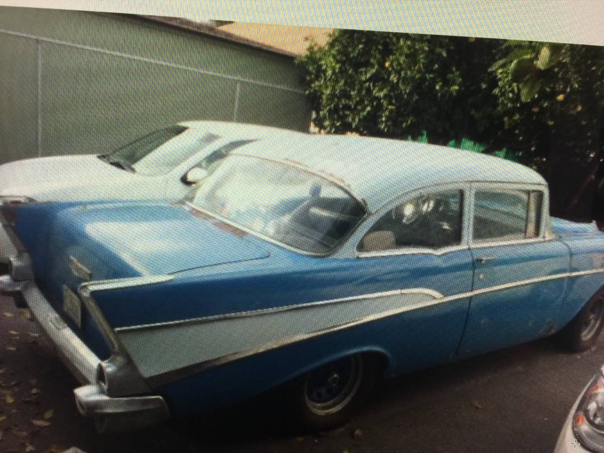 Chevrolet-deluxe-series-1957-blue-2