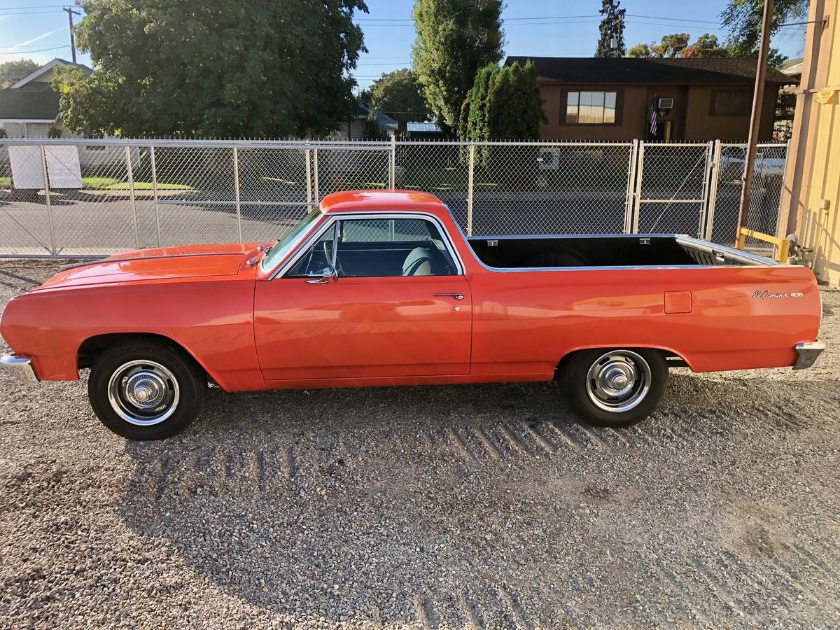 Chevrolet-el-camino-1965-orange-3