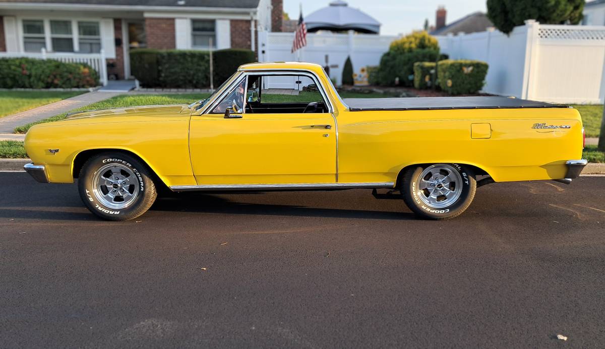 Chevrolet-el-camino-1965-yellow-4
