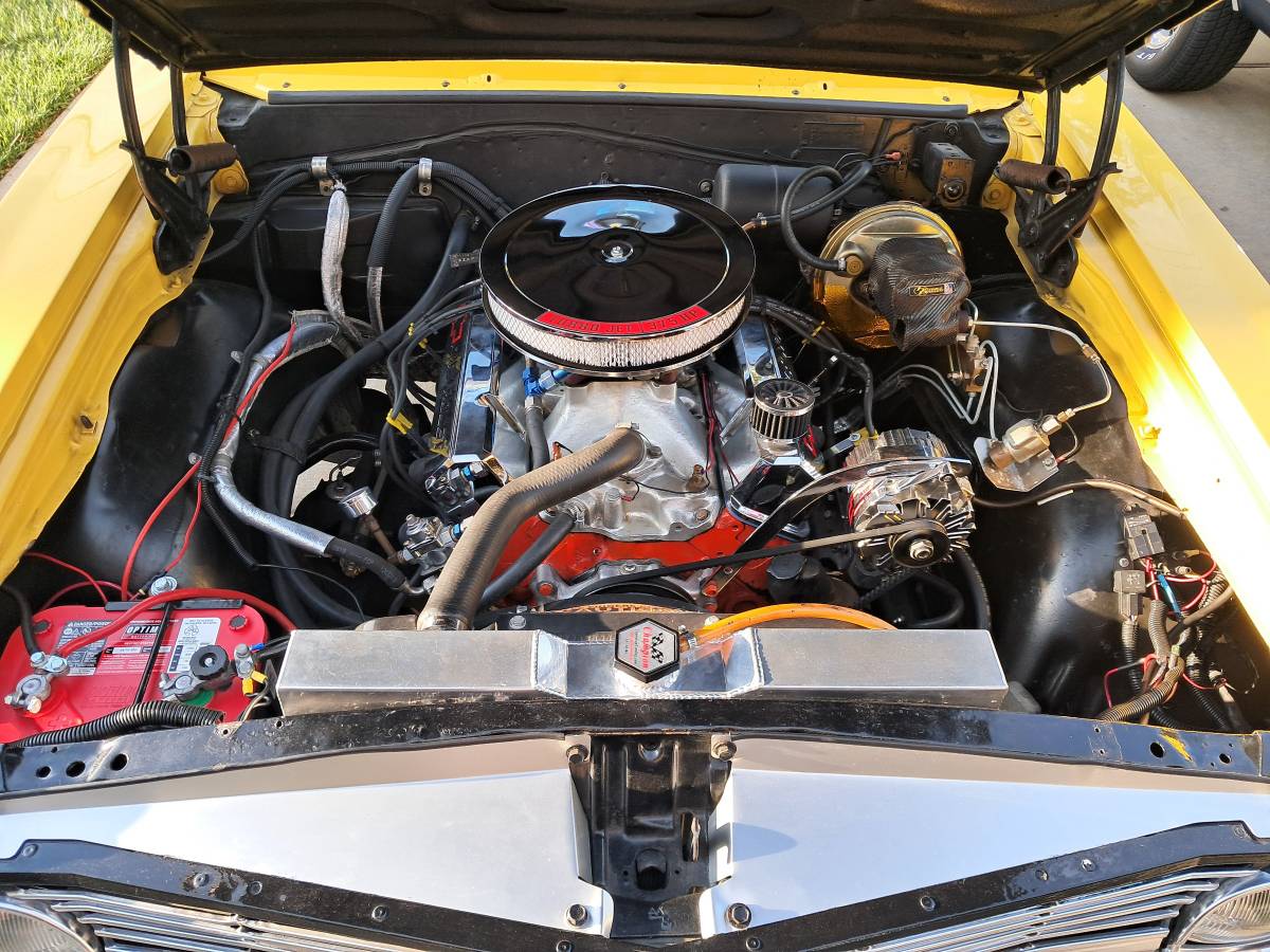 Chevrolet-el-camino-1965-yellow-5