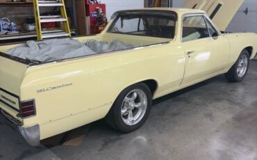 Chevrolet-el-camino-1967-yellow-1
