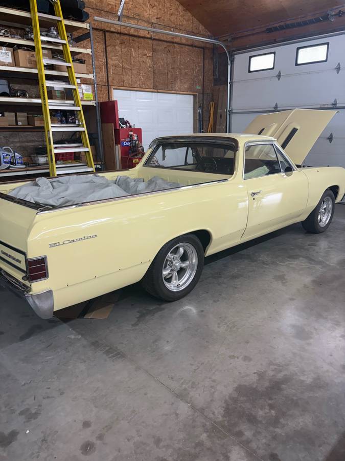 Chevrolet-el-camino-1967-yellow-1
