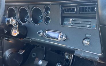 Chevrolet-el-camino-1972-custom-13
