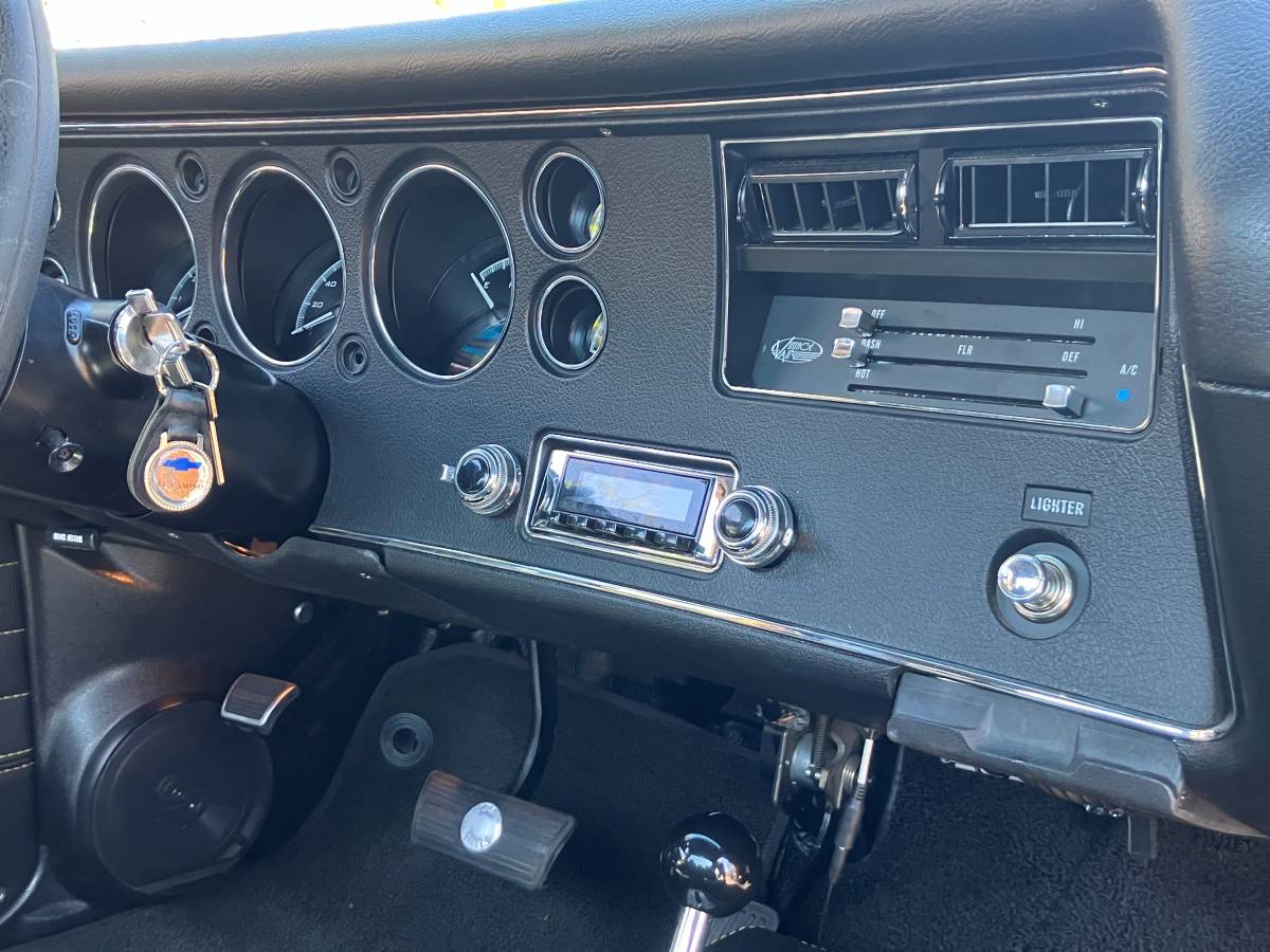Chevrolet-el-camino-1972-custom-13