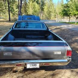 Chevrolet-el-camino-1972-custom-2