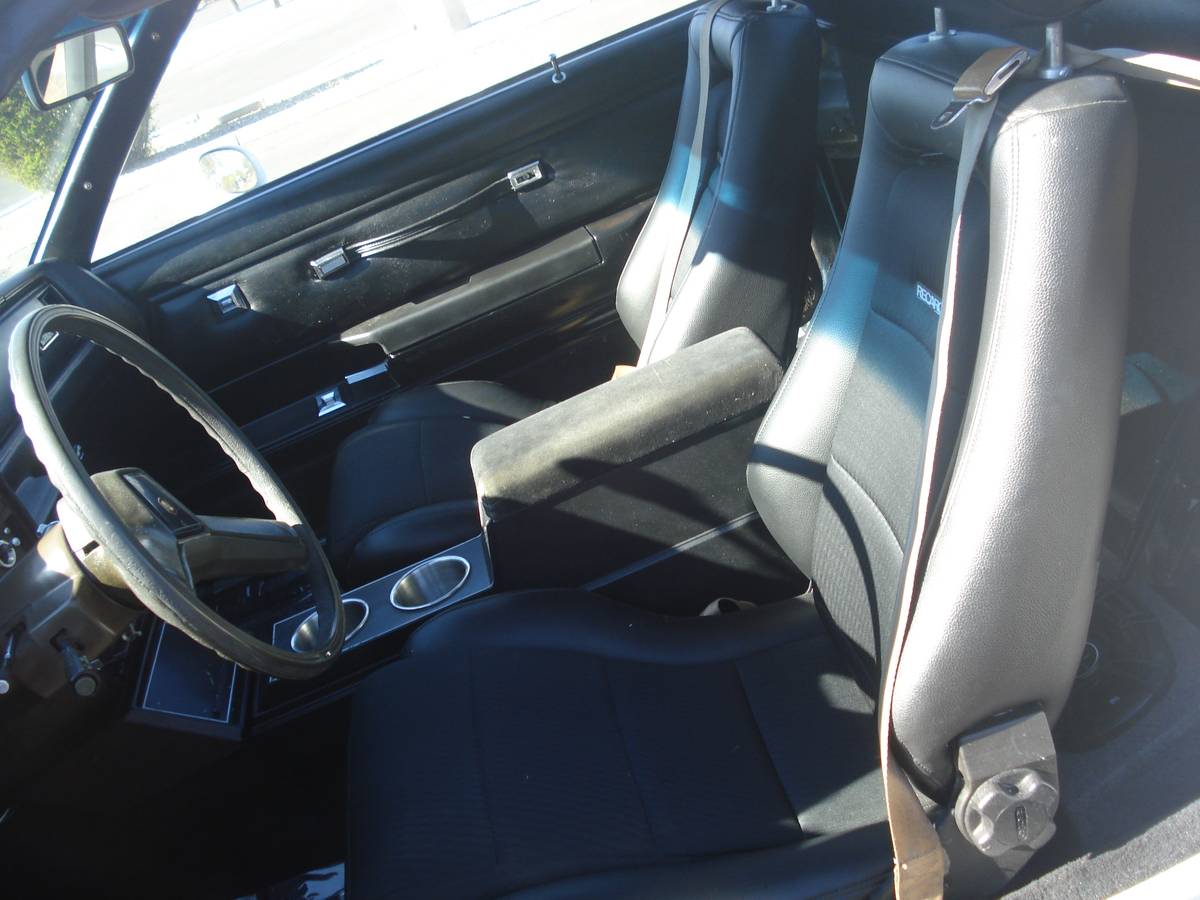 Chevrolet-el-camino-1981-109