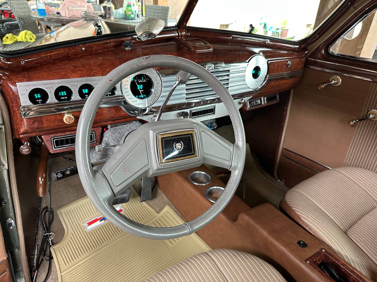 Chevrolet-fleetline-1947-16