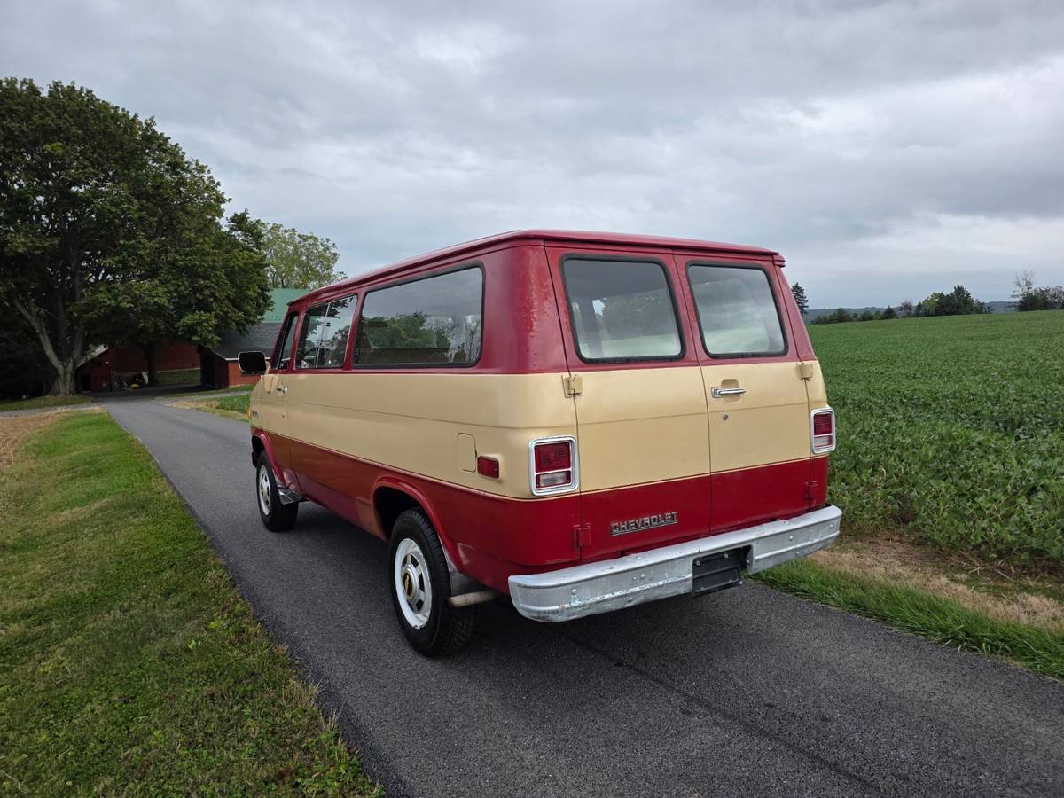 Chevrolet-g-series-1-ton-1983-14