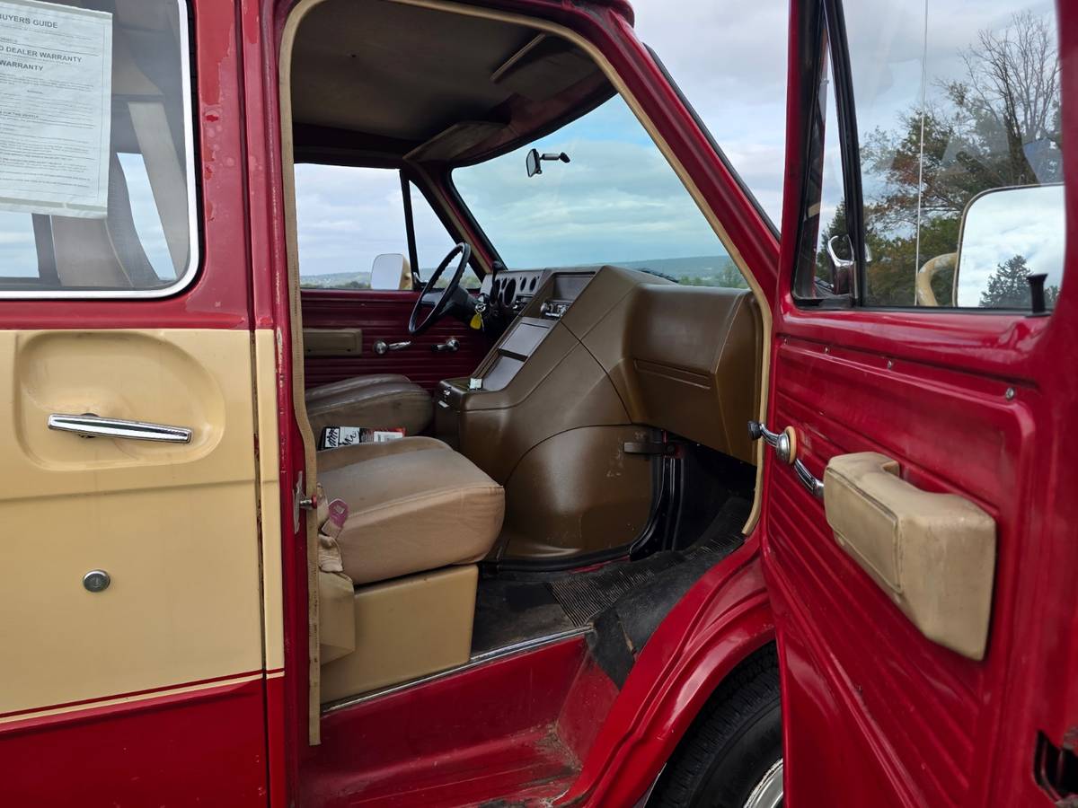 Chevrolet-g-series-1-ton-1983-19