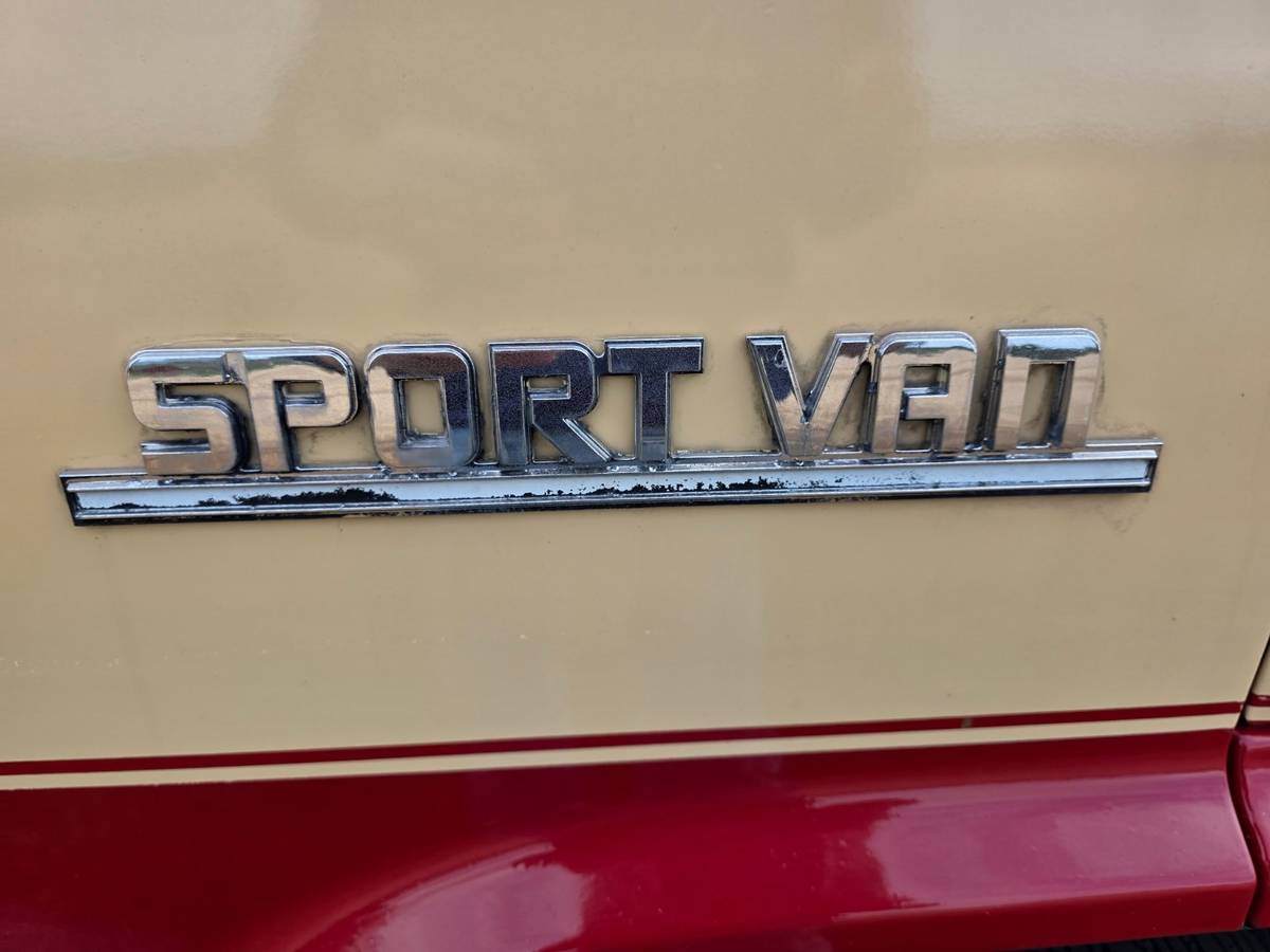Chevrolet-g-series-1-ton-1983-22