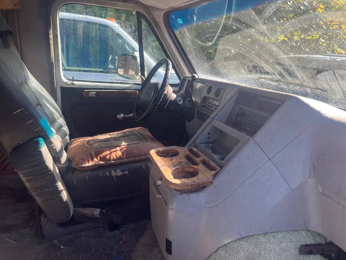 Chevrolet-g-series-34-ton-nominal-1995-white-13