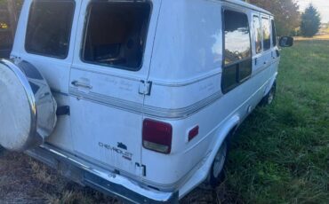 Chevrolet-g-series-34-ton-nominal-1995-white-4