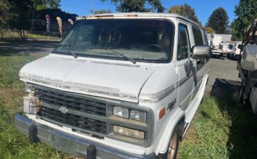 Chevrolet-g-series-34-ton-nominal-1995-white-7