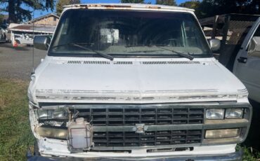Chevrolet-g-series-34-ton-nominal-1995-white-8