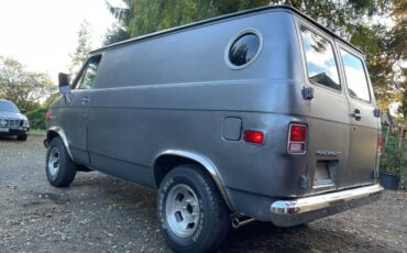 Chevrolet-g10-chevyvan10-1975-15
