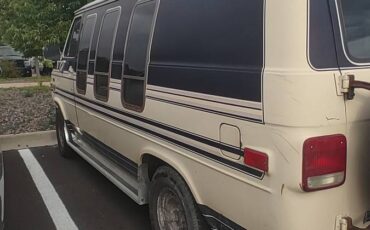 Chevrolet-g20-van-1989-brown-16