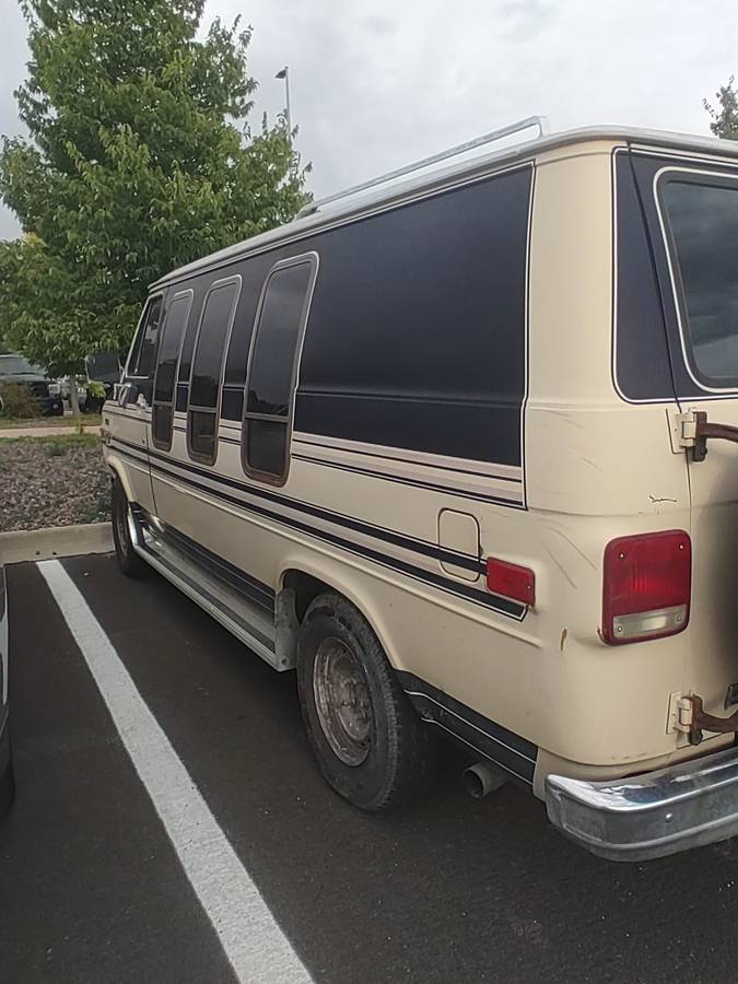 Chevrolet-g20-van-1989-brown-16