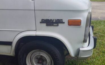 Chevrolet-g20-van-1995-white-10