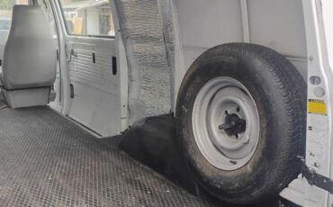 Chevrolet-g20-van-1995-white-13