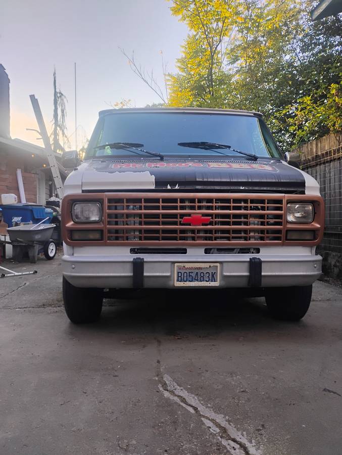 Chevrolet-g20-van-1995-white-2