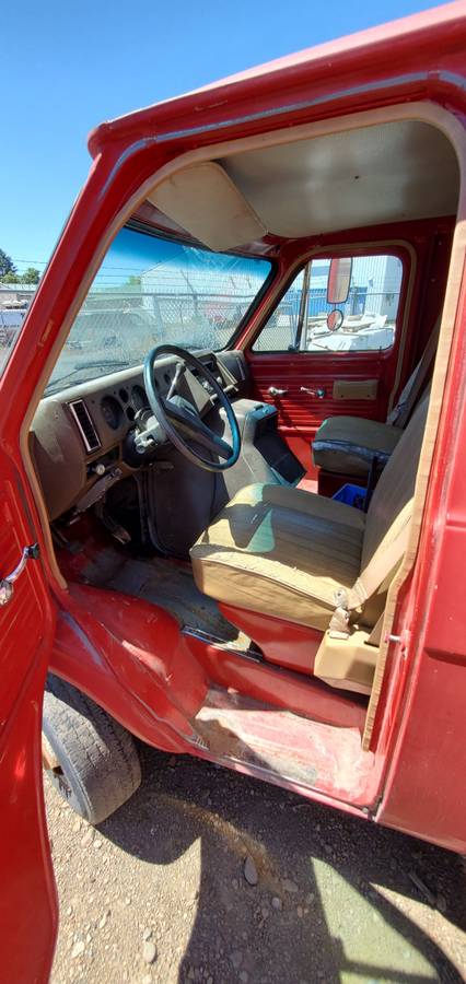 Chevrolet-g30-1986-red-2