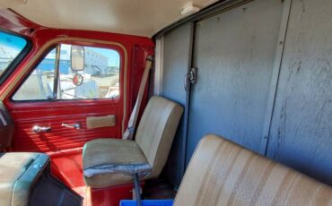 Chevrolet-g30-1986-red-5