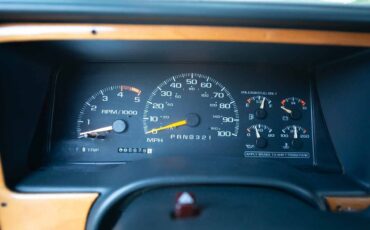 Chevrolet-gmt-400-1-ton-nominal-1995-white-8