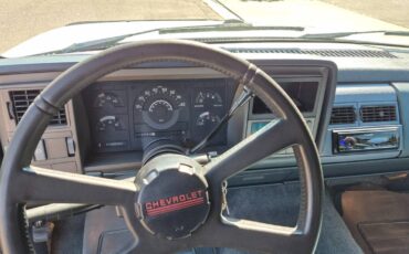 Chevrolet-gmt-400-12-ton-nominal-1990-white-19