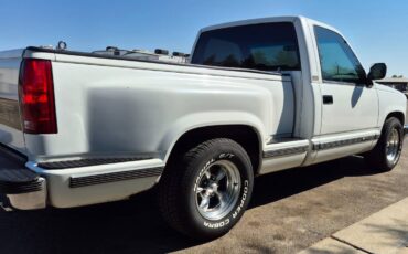 Chevrolet-gmt-400-12-ton-nominal-1990-white-4