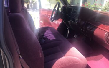 Chevrolet-gmt-400-12-ton-nominal-1995-black-2