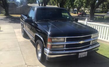 Chevrolet-gmt-400-12-ton-nominal-1995-black-4