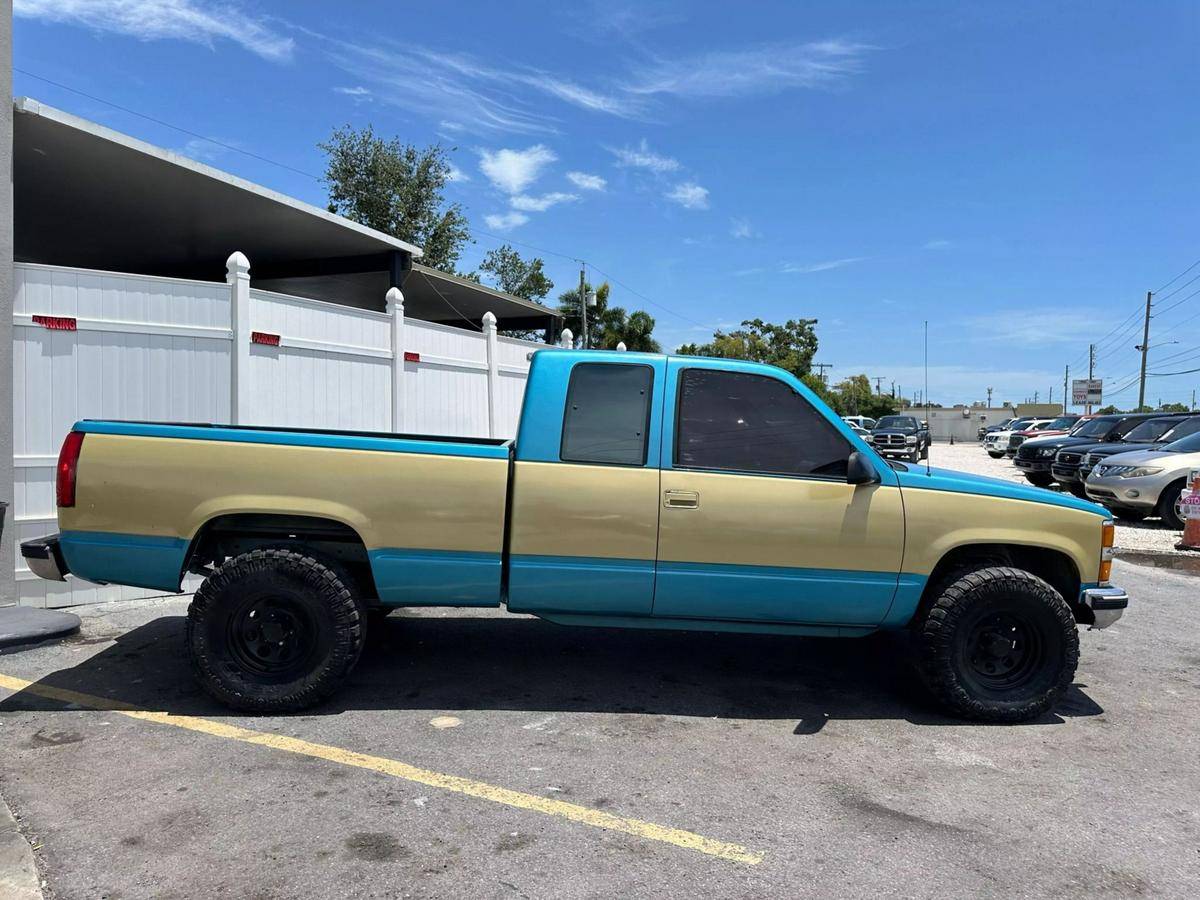 Chevrolet-gmt-400-1992-blue-30