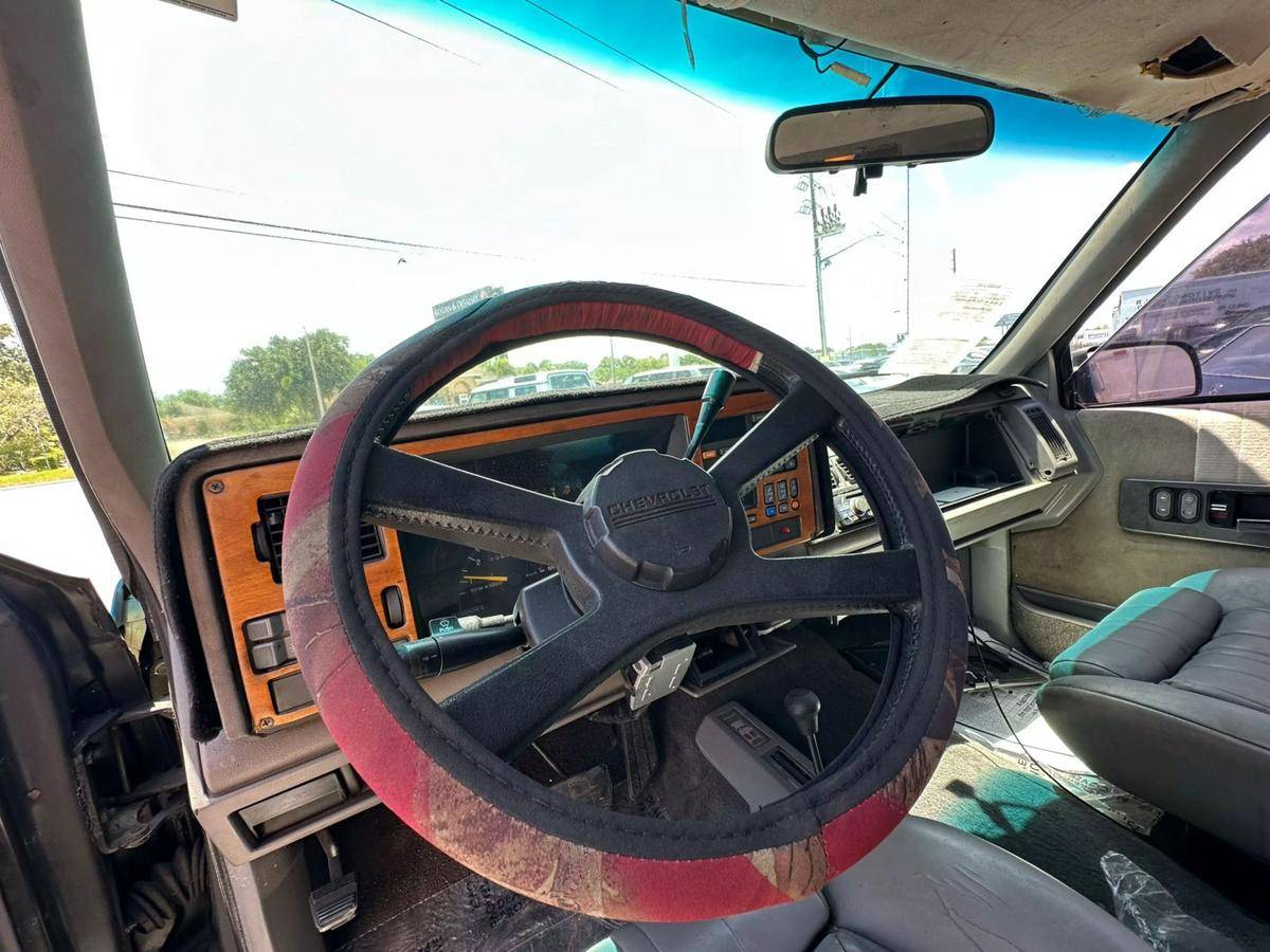 Chevrolet-gmt-400-1992-blue-34